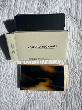 Victoria Beckham Matte Bronzing . 01 Dusk/ Sun-kissed